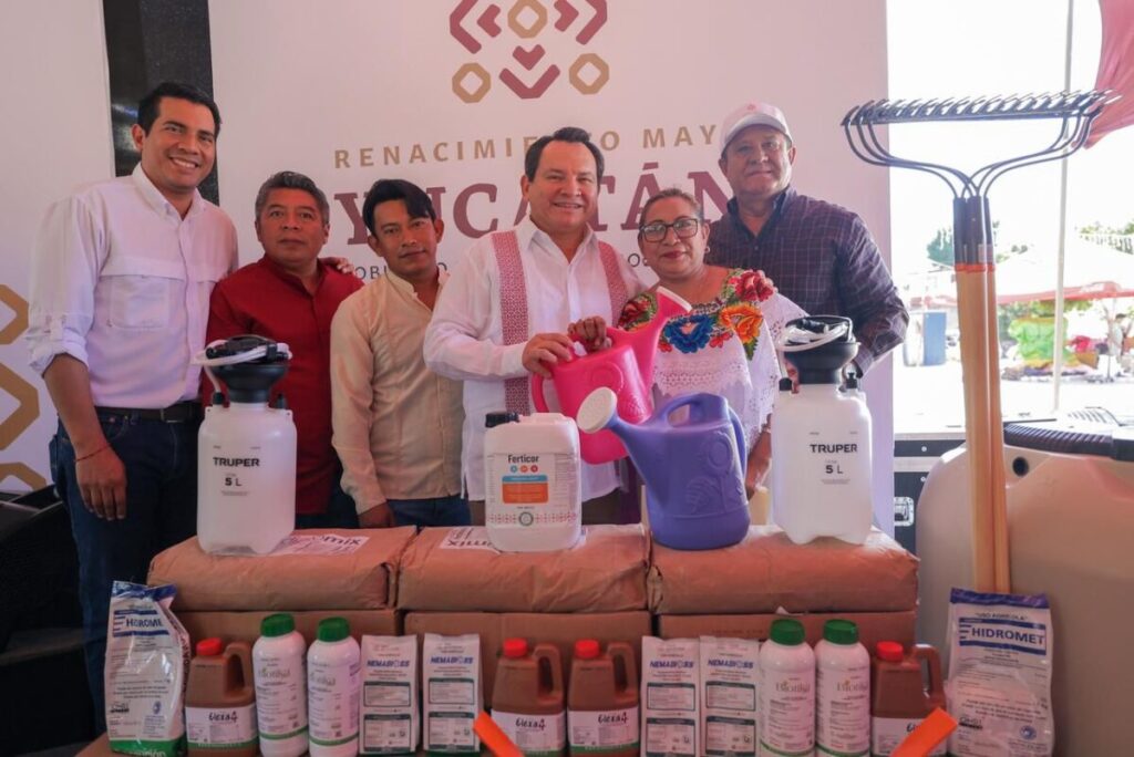 El Gobernador Joaquín Díaz Mena lleva el programa de "Huertos de Traspatio" a comisarías de Mérida