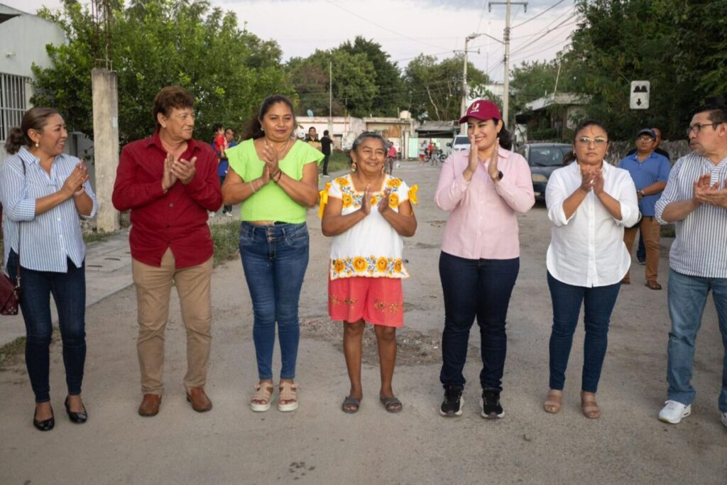 La alcaldesa Kenia Walldina Sauri cumple demanda de más de 20 años con obras de infraestructura en colonias de Umán