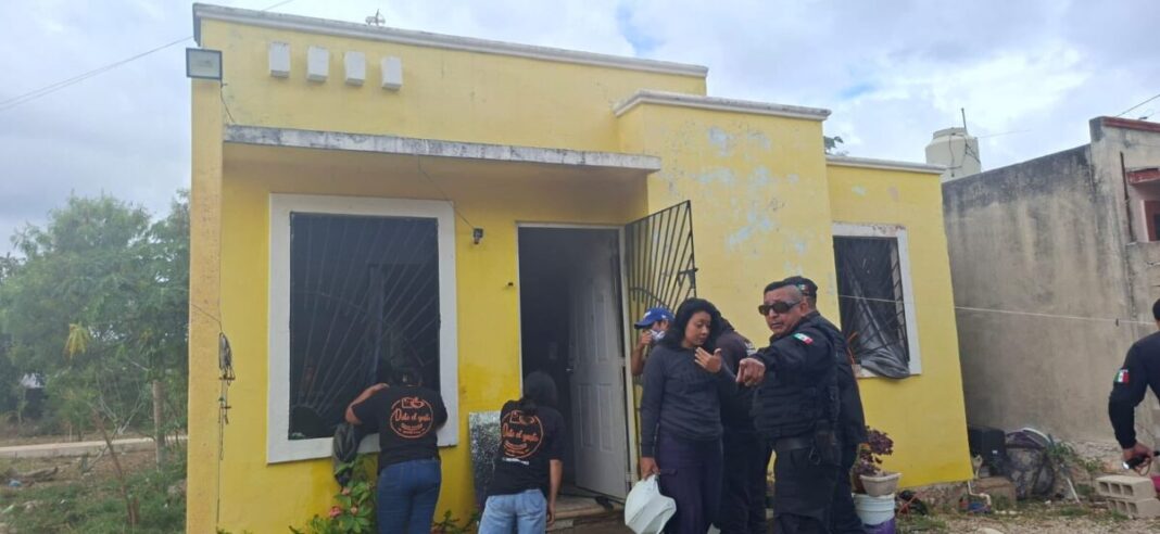 Se registra incendio en una casa del fraccionamiento Brisas de Umán; no se reportan personas lesionadas