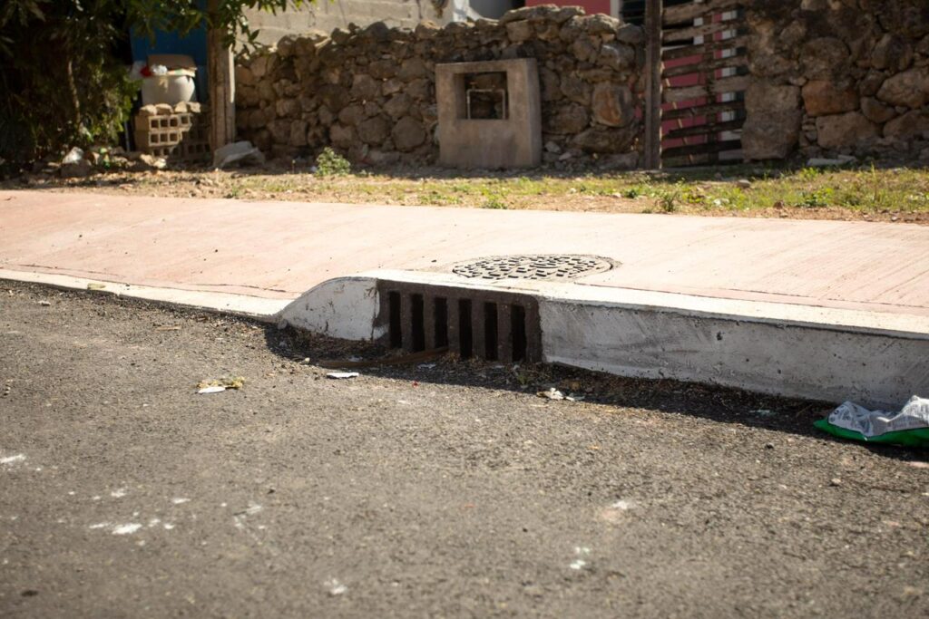 La alcaldesa de Umán, Kenia Walldina Sauri, transforma la Hacienda Itzincab con nueva vialidad integral