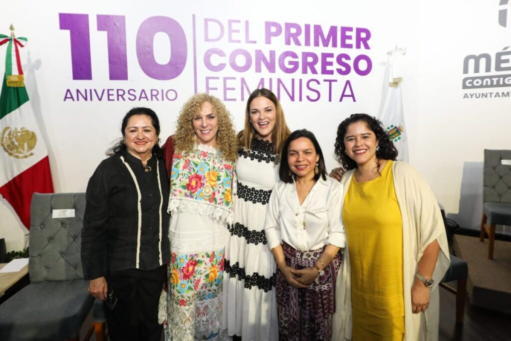 Cecilia Patrón Laviada celebra los 110 años de libertad para la mujer en Mérida
