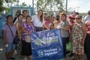 Cecilia Patrón entrega nuevas calles en colonias y comisarías.