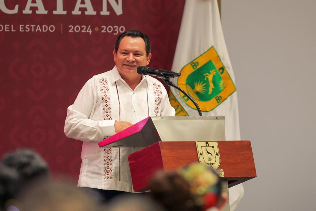 El Gobernador Joaquín Díaz Mena promueve el profesionalismo turístico en Yucatán 