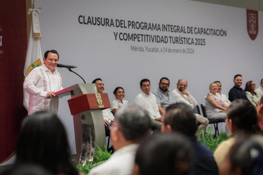 El Gobernador Joaquín Díaz Mena promueve el profesionalismo turístico en Yucatán 