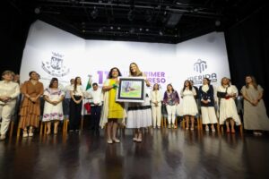 Cecilia Patrón Laviada celebra los 110 años de libertad para la mujer en Mérida