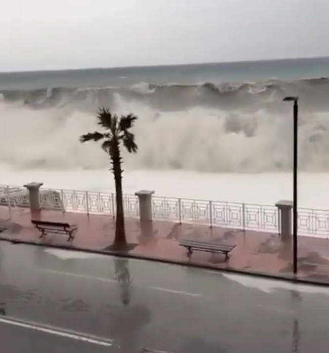 Alerta roja en el sur de Italia: el ciclón Harry causa estragos