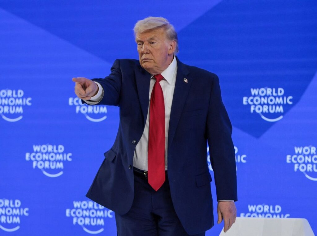 El Parlamento Europeo paraliza el pacto comercial con EE.UU. tras las amenazas de Trump