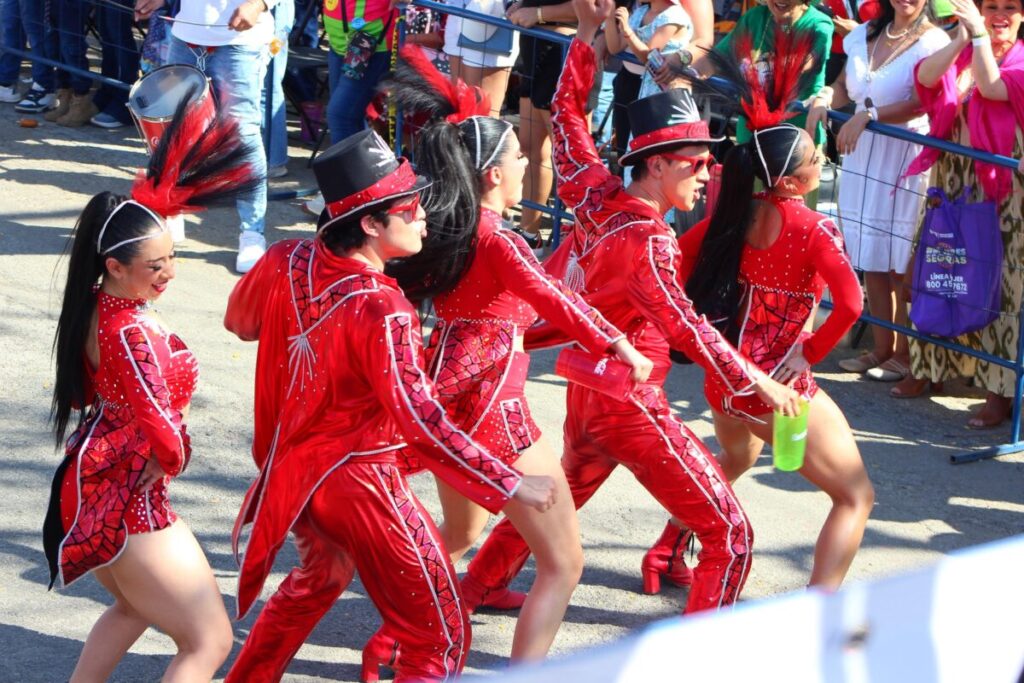 Reconoce y agradece Cecilia Patrón a elementos de la policía y servicios públicos de Mérida por hacer el carnaval familiar y seguro