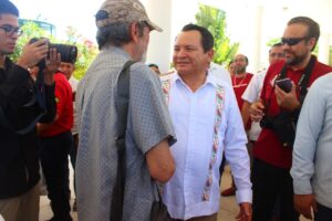 Joaquín Díaz Mena inaugura el Mercado Renacer del Campo Yucateco en Mérida para impulsar la economía local