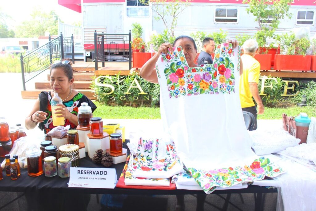 Joaquín Díaz Mena inaugura el Mercado Renacer del Campo Yucateco en Mérida para impulsar la economía local