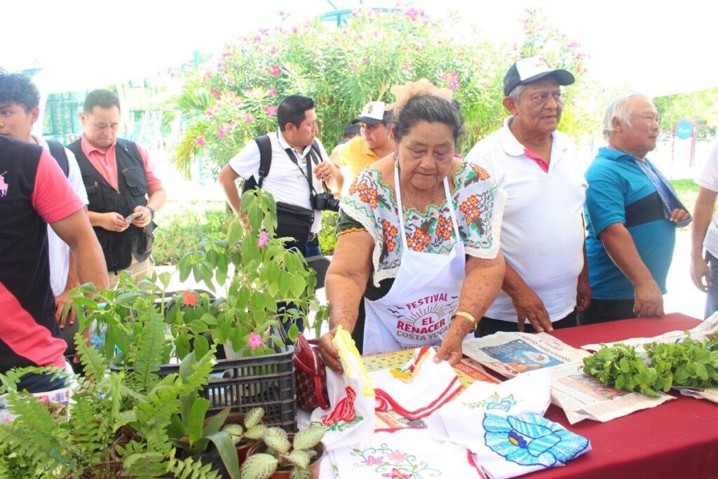 Joaquín Díaz Mena inaugura el Mercado Renacer del Campo Yucateco en Mérida para impulsar la economía local