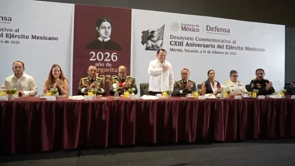 Yucatán y el Renacimiento Maya reconocen la disciplina y servicio del Ejército Mexicano / Jaoquín "Huacho" Díaz Mena