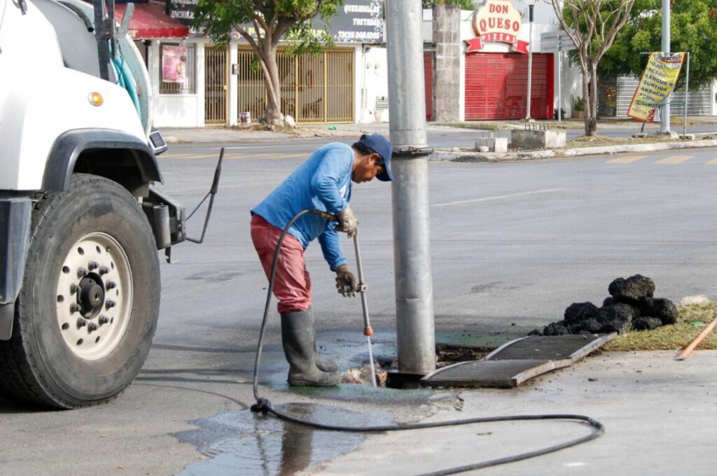 La alcaldesa Cecilia Patrón Laviada intensifica las brigadas y megaoperativos de limpieza en colonias y comisarías de Mérida