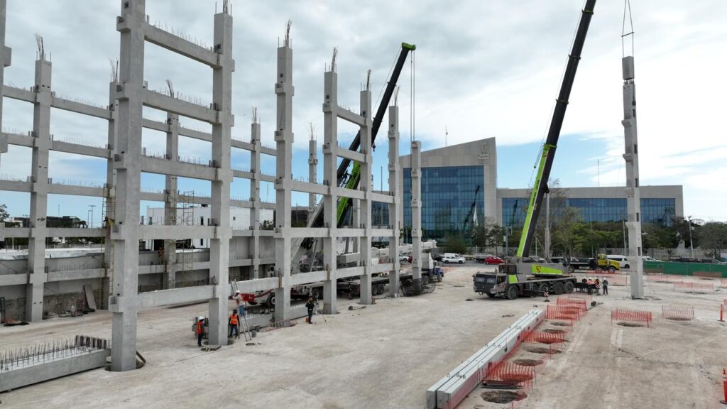 Yucatán fortalece su liderazgo financiero con nueva sede regional de BBVA en Mérida/ Joaquín Díaz Mena