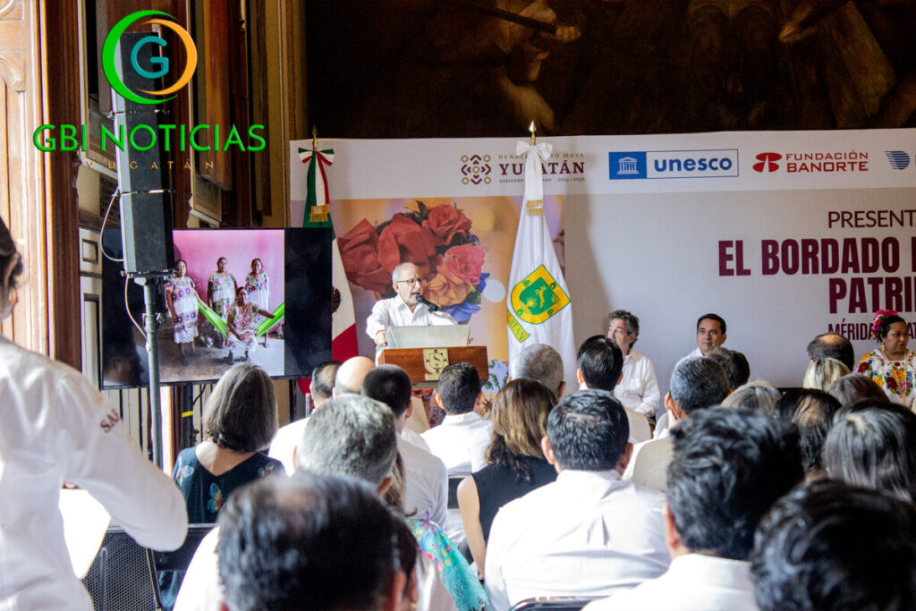 Renacimiento Maya presenta libro "El bordado maya de Yucatán: Patrimonio vivo" / Joaquín Díaz Mena