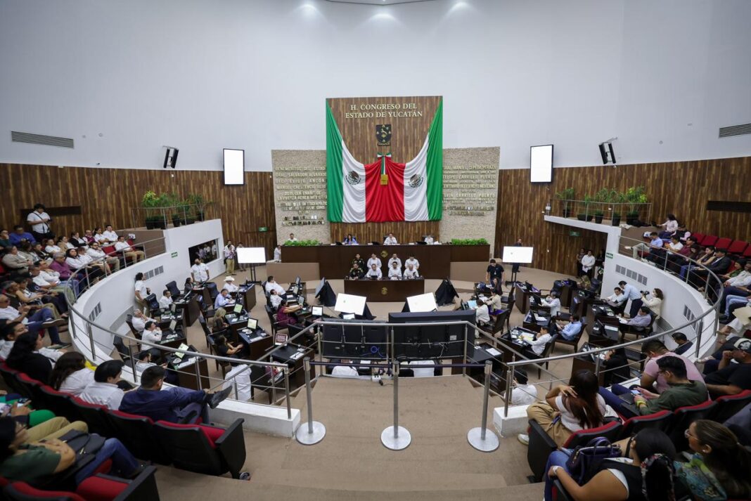 Secretarios estatales presentan ante el Congreso avances del primer año del Renacimiento Maya