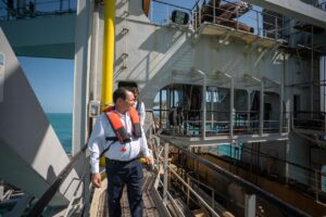 Joaquín Díaz Mena supervisa la fase final de ampliación del Puerto de Altura de Progreso, Yucatán