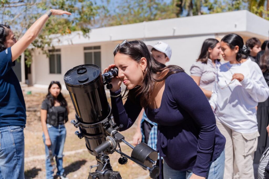 Renacimiento Maya convocan a participar en la Olimpiada Nacional de Astronomía y representar a Yucatán 