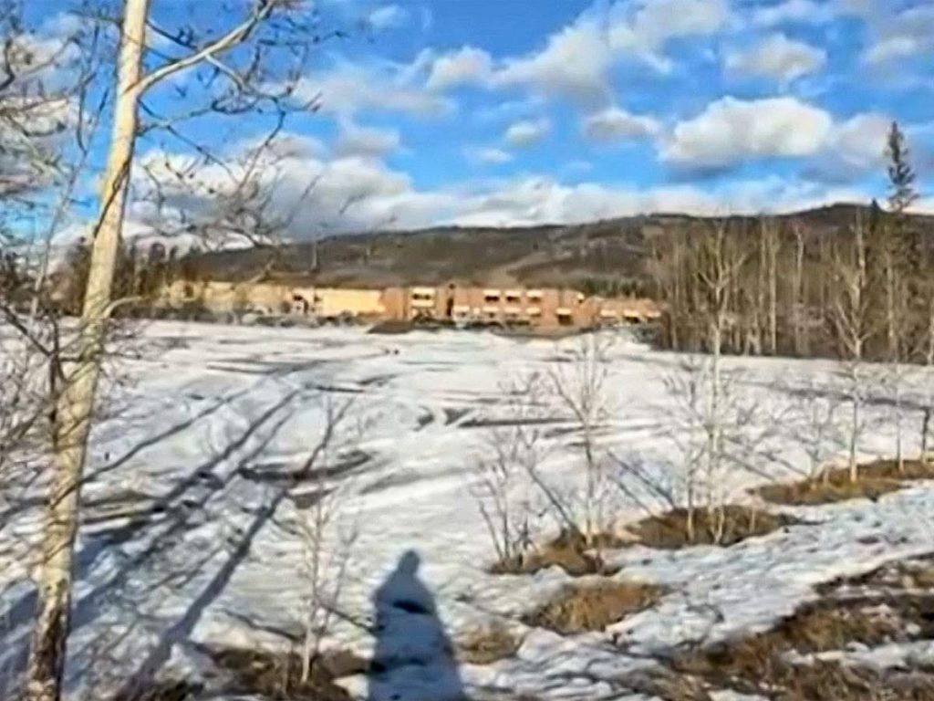 Conmoción en Canadá: Tiroteo masivo en Tumbler Ridge deja diez fallecidos y decenas de heridos