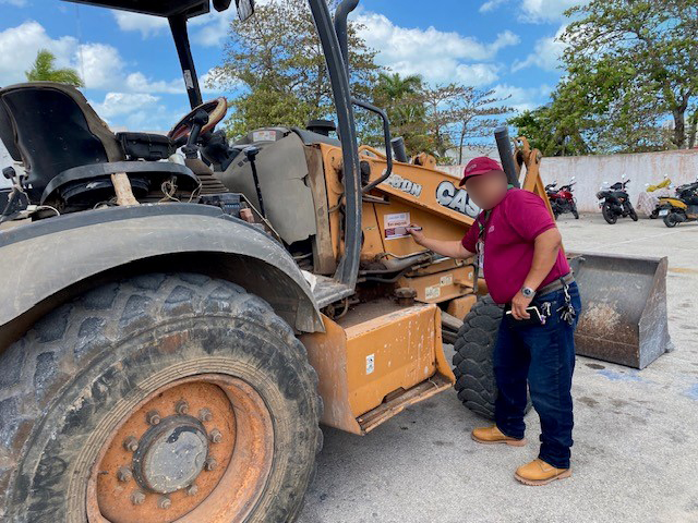 La Profepa clausura obras ilegales en manglares de Chicxulub Puerto, Progreso; se asegura maquinaria y frena daños ambientales