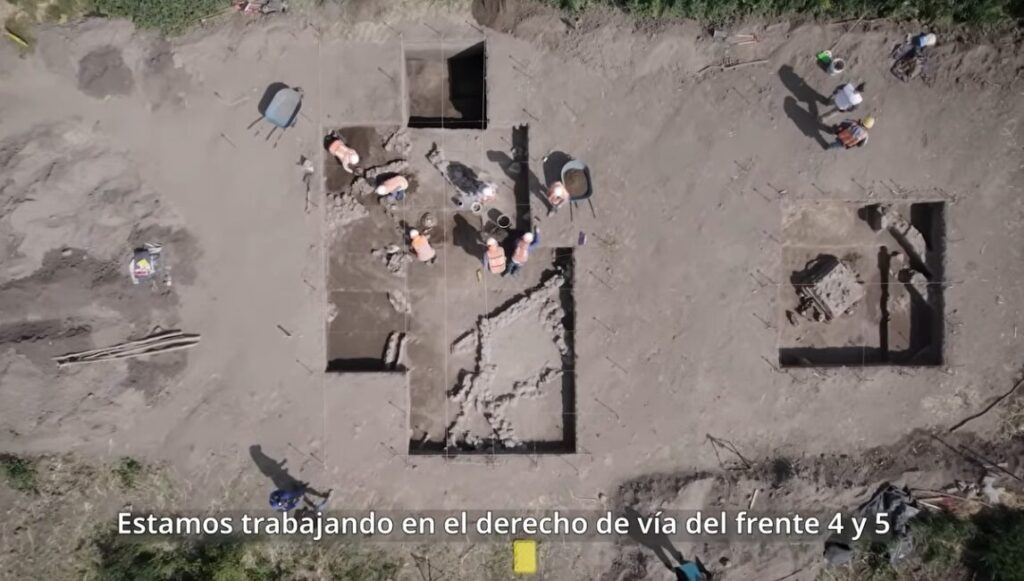 Descubren altar tolteca con cráneos humanos durante obras del tren Pasajeros Ciudad de México–Querétaro / INAH