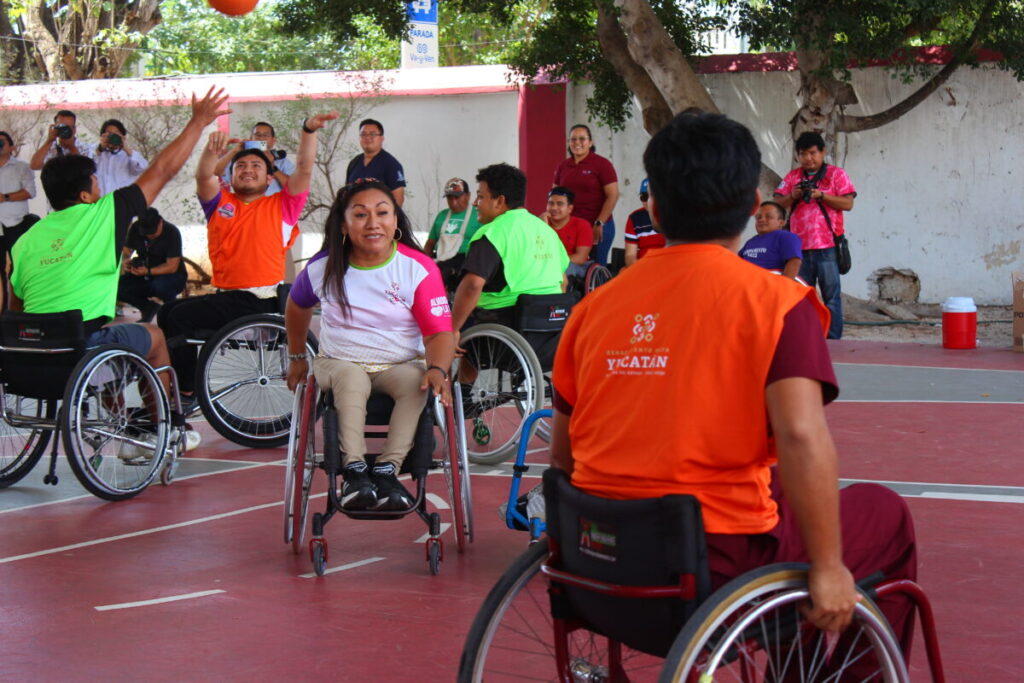 El Gobernador Joaquín Díaz Mena y DIF Yucatán entregan sillas de ruedas para ampliar oportunidades de movilidad e inclusión en Yucatán