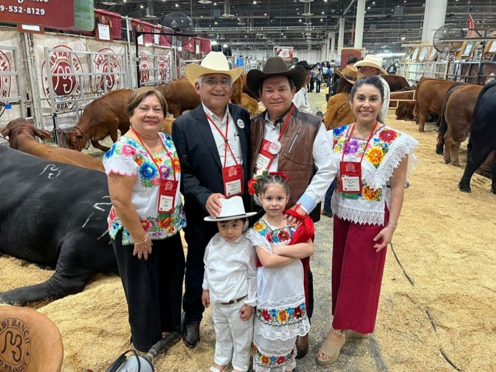 El Gobernador Joaquín "huacho" Díaz Mena promueve en Houston el Congreso Mundial Brahman Yucatán 2026