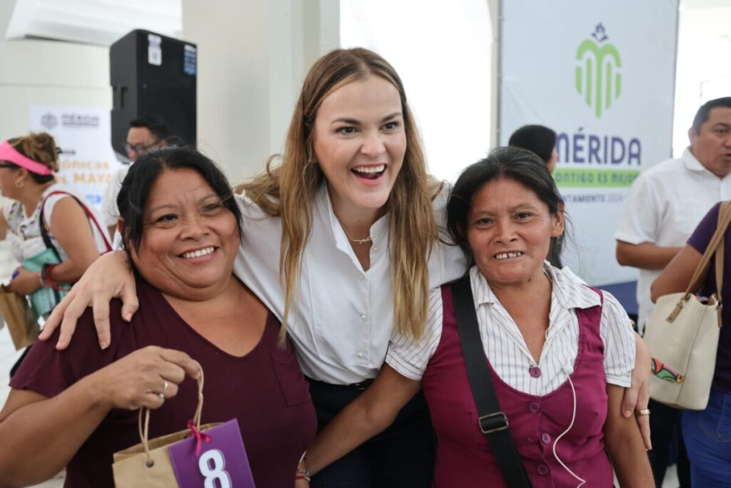 Cecilia Patrón Laviada fortalece la salud y economía de las mujeres con entrega de lentes gratuitos del programa "Ver Mejor"