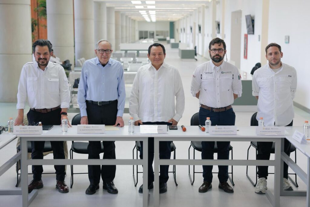 Mega hospital y nueva alianza en salud: Gobierno de México y Gobierno de Yucatán refuerzan estrategia para atender a miles de pacientes / Joaquín Díaz Mena