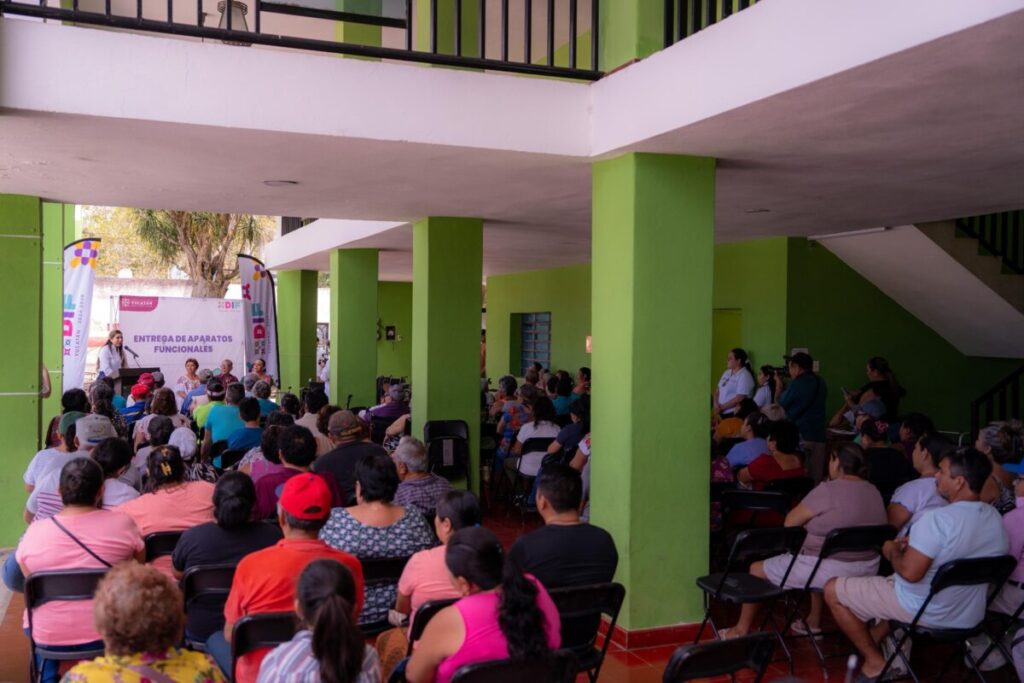 DIF Yucatán recorre comunidades y transforma vidas con entrega de apoyos funcionales / Mtra. Wendy Médez Naal 