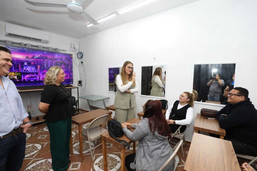 Las mujeres meridanas cuentan con el Ayuntamiento para emprender y salir adelante: Cecilia Patrón Laviada 
