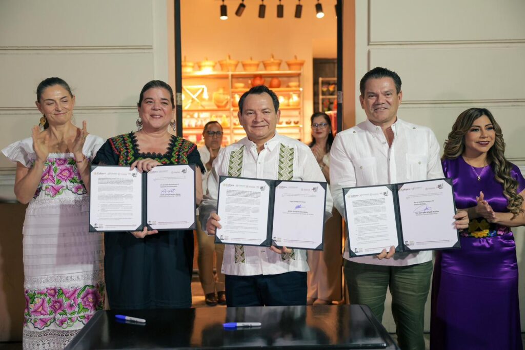 Abre sus puertas en Mérida la primera tienda de Fonart para impulsar las artesanías yucatecas / Renacimiento Maya