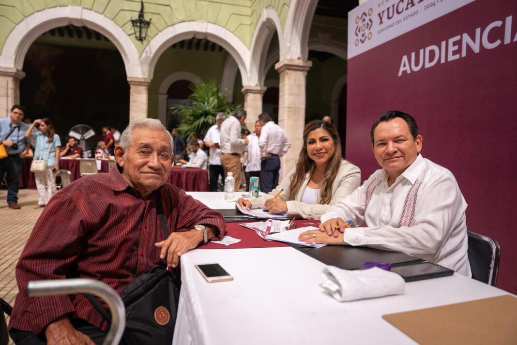 El Gobernador Joaquín Díaz Mena atiende de frente a la ciudadanía a través de los 