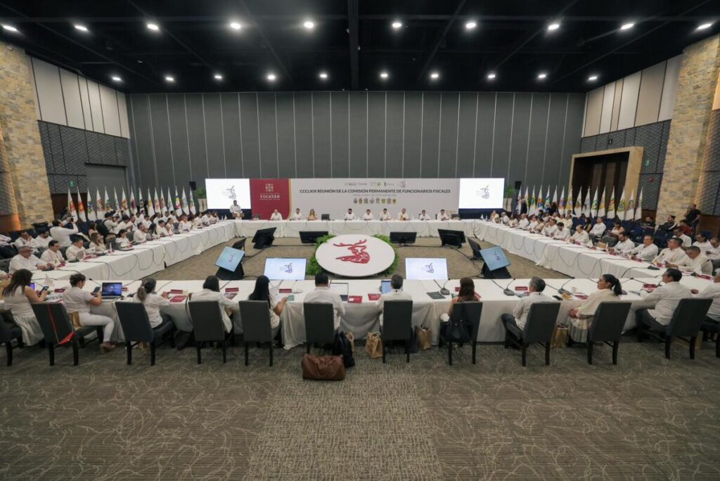 Yucatán reafirma fortaleza financiera en reunión nacional fiscal / Joaquín Díaz Mena