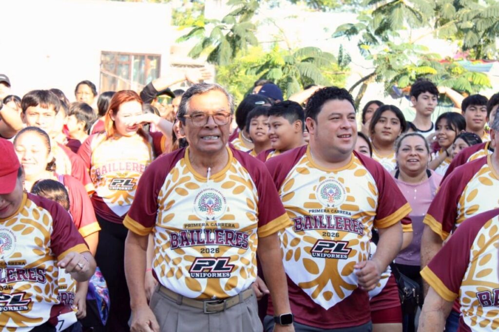 Kanasín vive la I Carrera Bailleres con Edwin Bojórquez