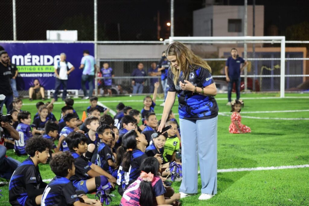 Cecilia Patrón transforma la movilidad, salud y deporte con inversión histórica.