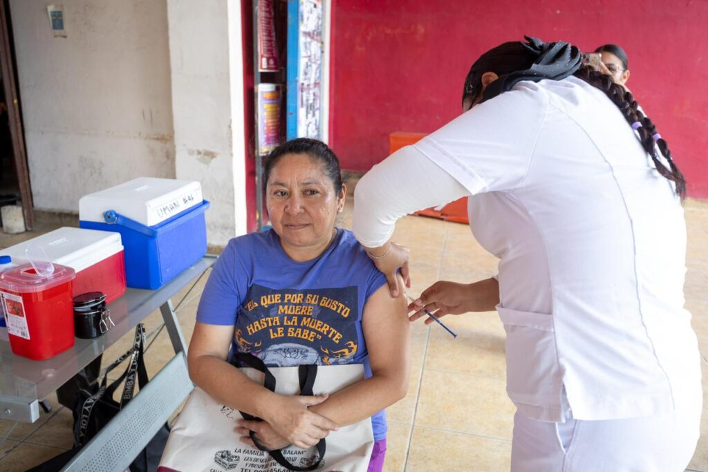 Ayuntamiento de Umán refuerza la salud para la sociedad umanense / Kenia Walldina Sauri