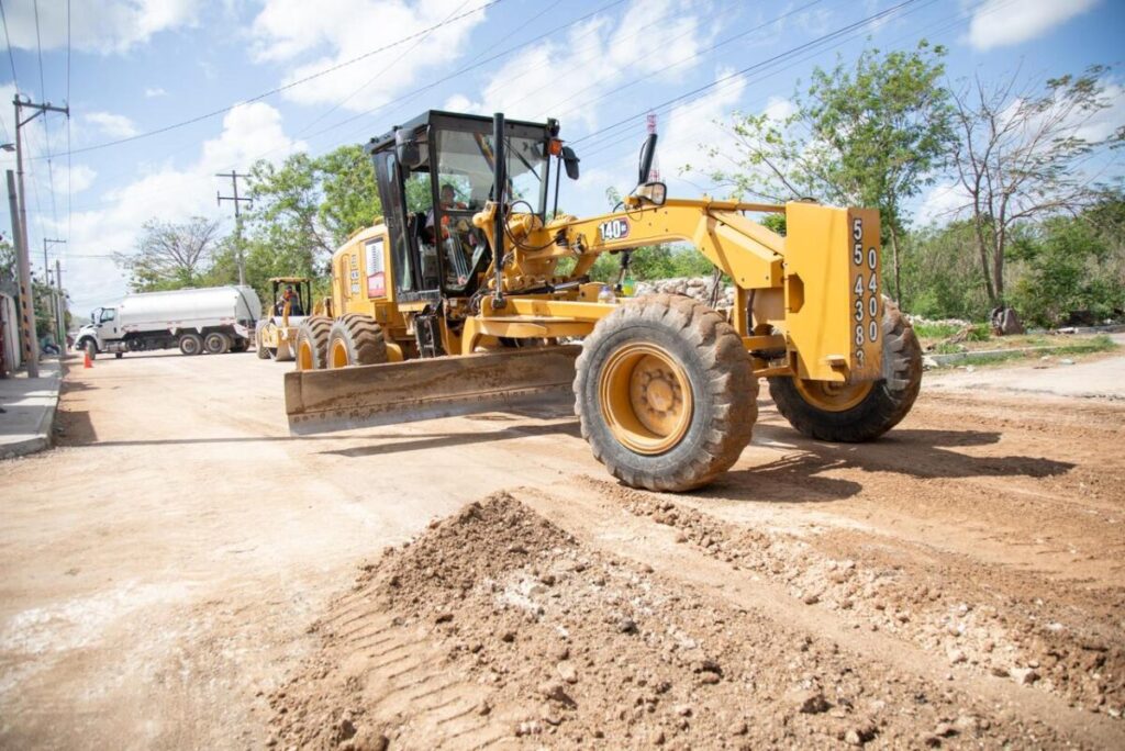 Obras de pavimentación en colonia Santa Bárbara Umán 2026