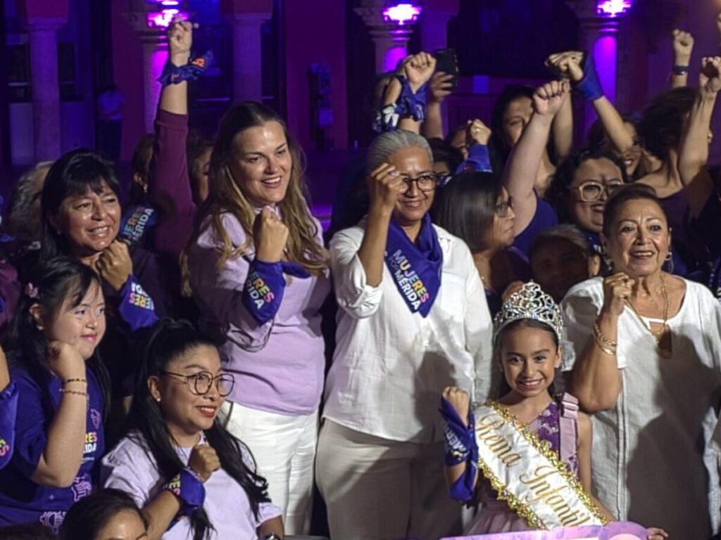 El compromiso institucional se materializa a través del Instituto de las Mujeres de Mérida, dirigido por Yahayra Centeno Ceballos.