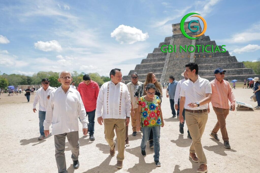 El Gobernador Joaquín Díaz Mena mejora las condiciones de trabajo para artesanas y artesanos en Chichén Itzá