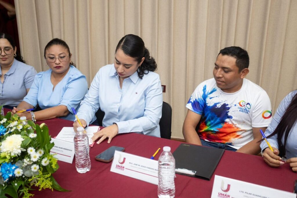 La alcaldesa Kenia Walldina Sauri impulsa programa “Iluminando Corazones” en favor de la inclusión en Umán