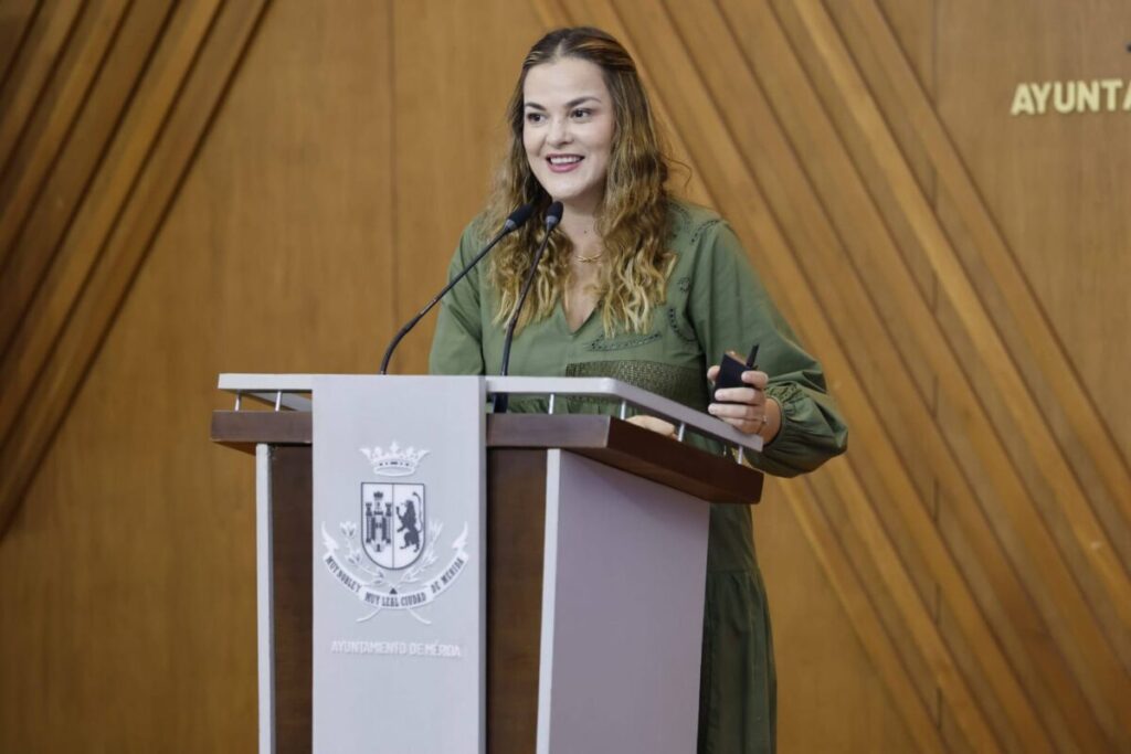 Cecilia Patrón impulsa más de mil acciones de vivienda que transforman hogares en Mérida