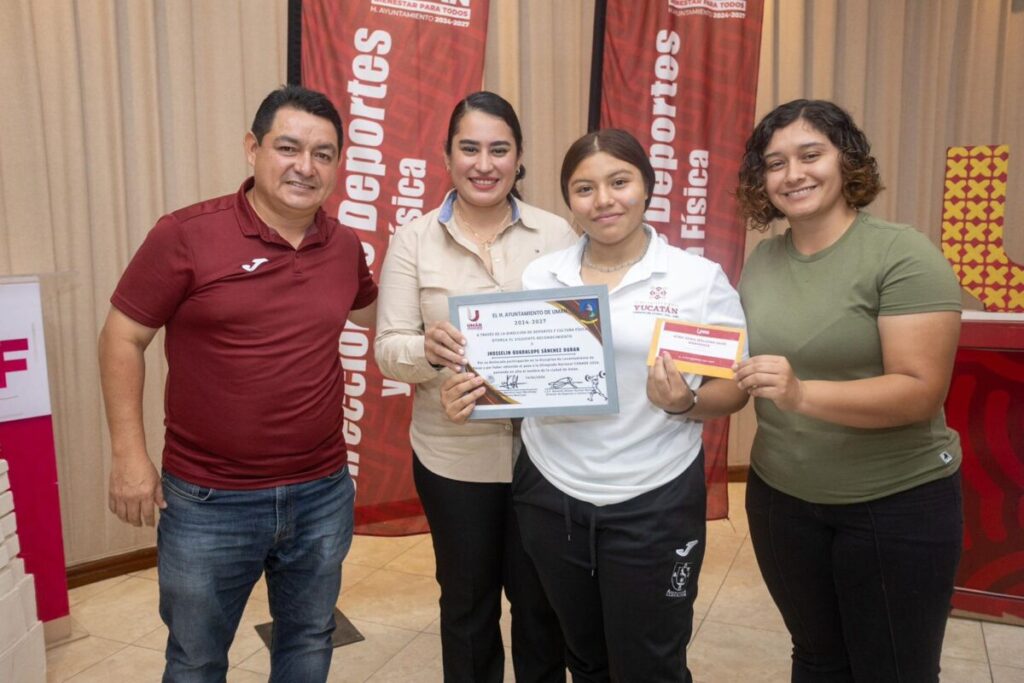 Kenia Walldina Sauri encabeza el primer abanderamiento de atletas umanenses rumbo a la Olimpiada Nacional 2026