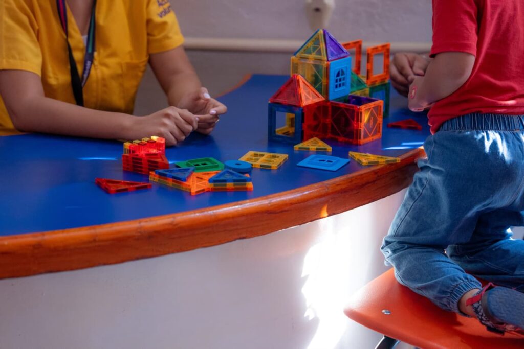 DIF Yucatán supervisa los avances de la Clínica de Autismo del CRIT en Mérida / Wendy Méndez Naal 