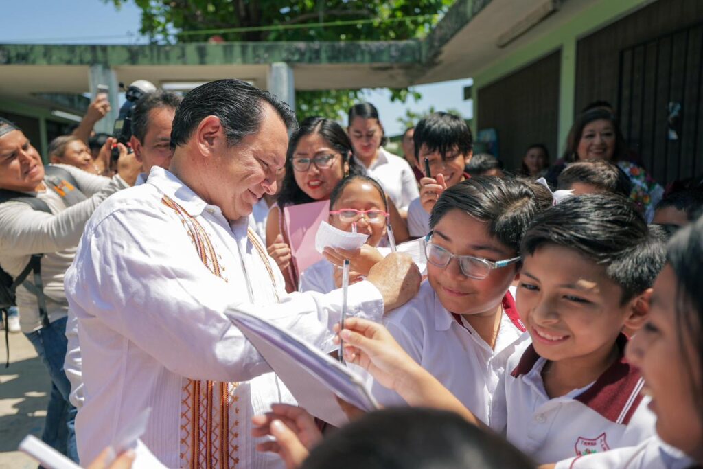 Renacimiento Maya fortalece educación y movilidad en Umán con nuevas obras / Joaquín Díaz Mena