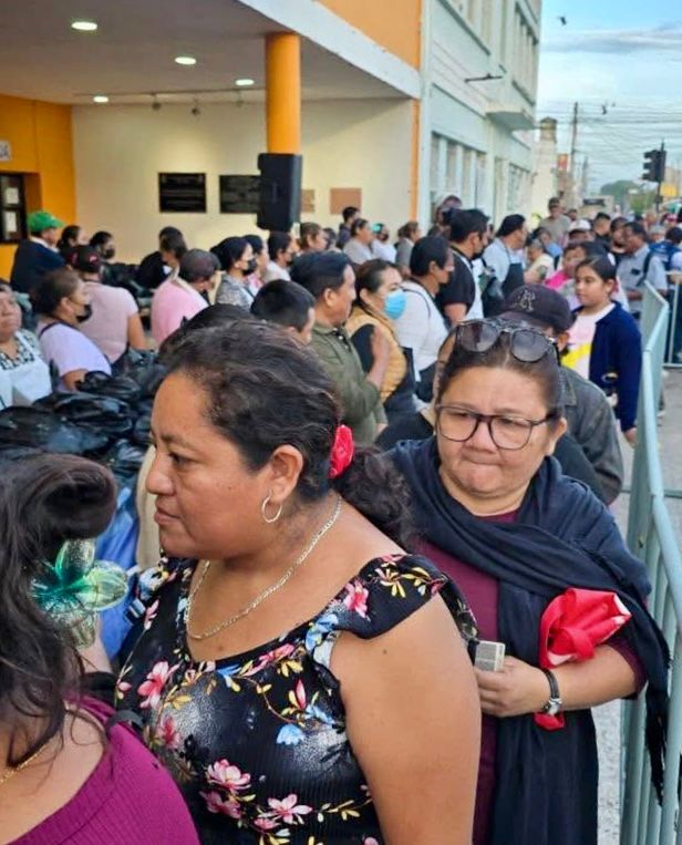 Ayuntamiento de Kanasín apoyo a la sociedad con la entrega de seis mil kilos de pescado de manera gratuita / Edwin Bojórquez Ramírez / Raquel Balam Rocha