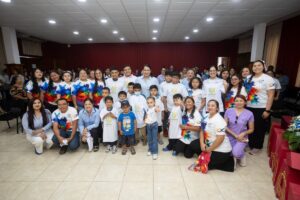 La alcaldesa Kenia Walldina Sauri impulsa programa “Iluminando Corazones” en favor de la inclusión en Umán