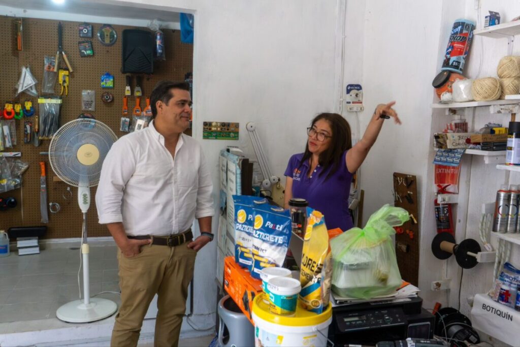 Ayuntamiento de Mérida construye historias  con futuro: Se fortalecen a negocios familiares desde la base/ Mauricio Díaz Montalvo / Cecilia Patrón Laviada