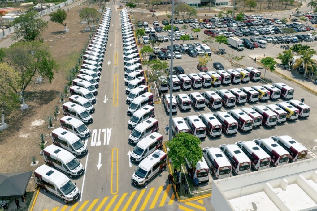 Gobierno de Yucatán fortalece el acceso a la salud con 150 nuevas unidades de traslado / Joaquín Díaz Mena