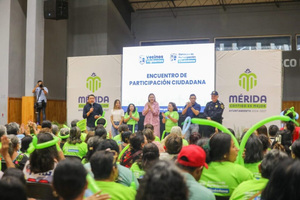 La alcaldesa Cecilia Patrón encabeza el encuentro con 110 comités vecinales